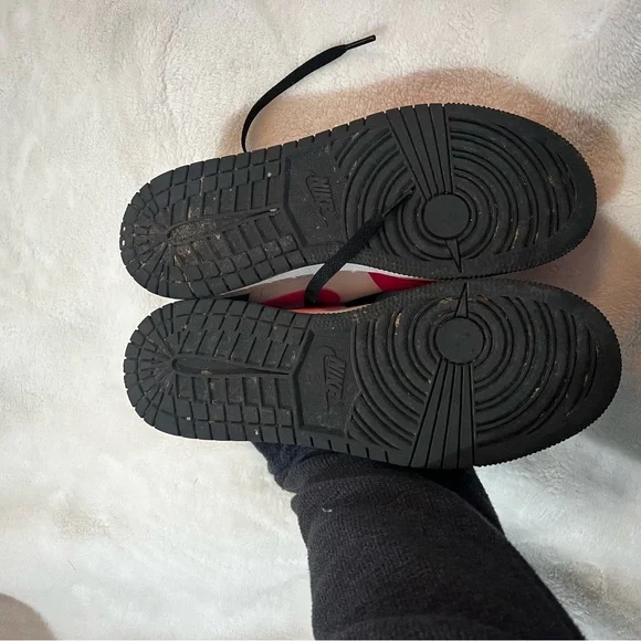 Nike Fuchsia and White Air Jordans - Picture 9 of 9